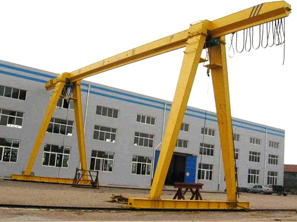 行吊和龍門吊是同一種設(shè)備嗎？